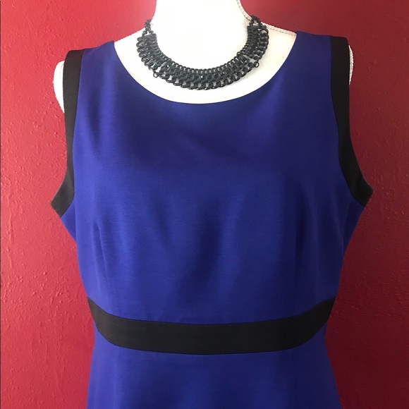 Royal blue and black A-Line dress. Sz. 14 - Picture 2 of 8